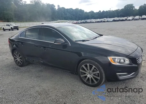 2016 Volvo S60 Premier из США, поврежденный, VIN LYV402FK9GB113481